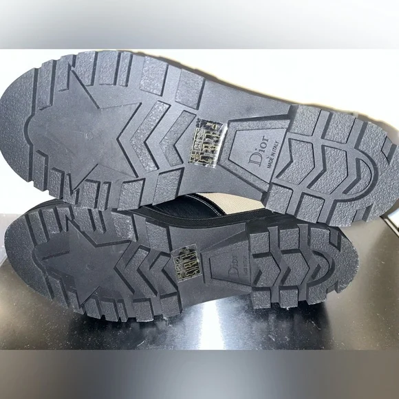 Dior Black and Tan D-Major Ankle Boot - Picture 4 of 7